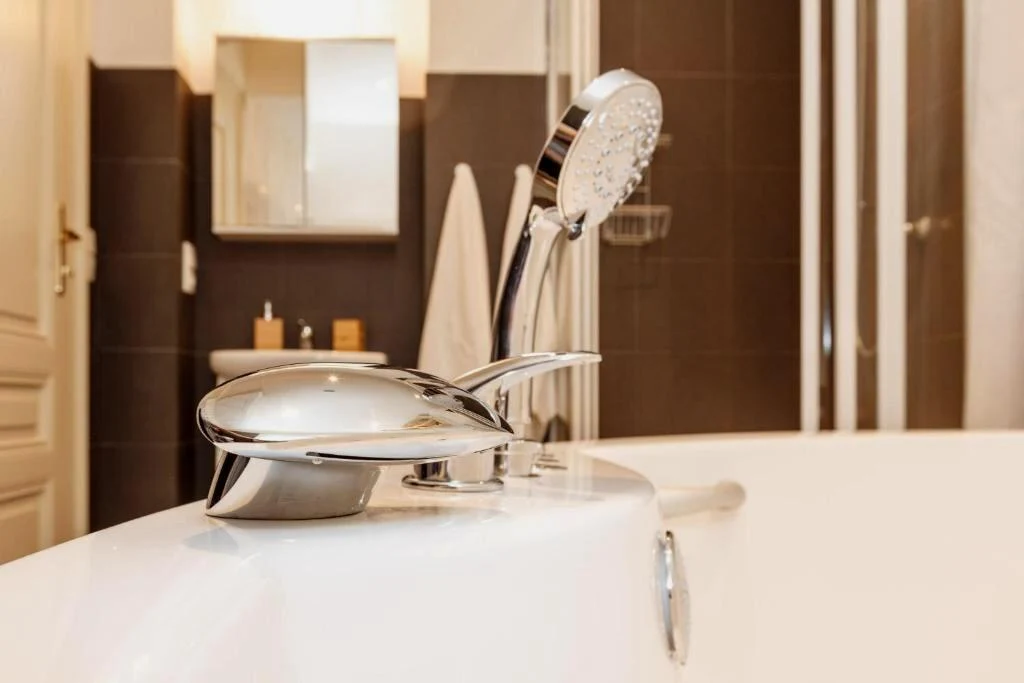 Detail soukromé vířivky v apartmánu 102