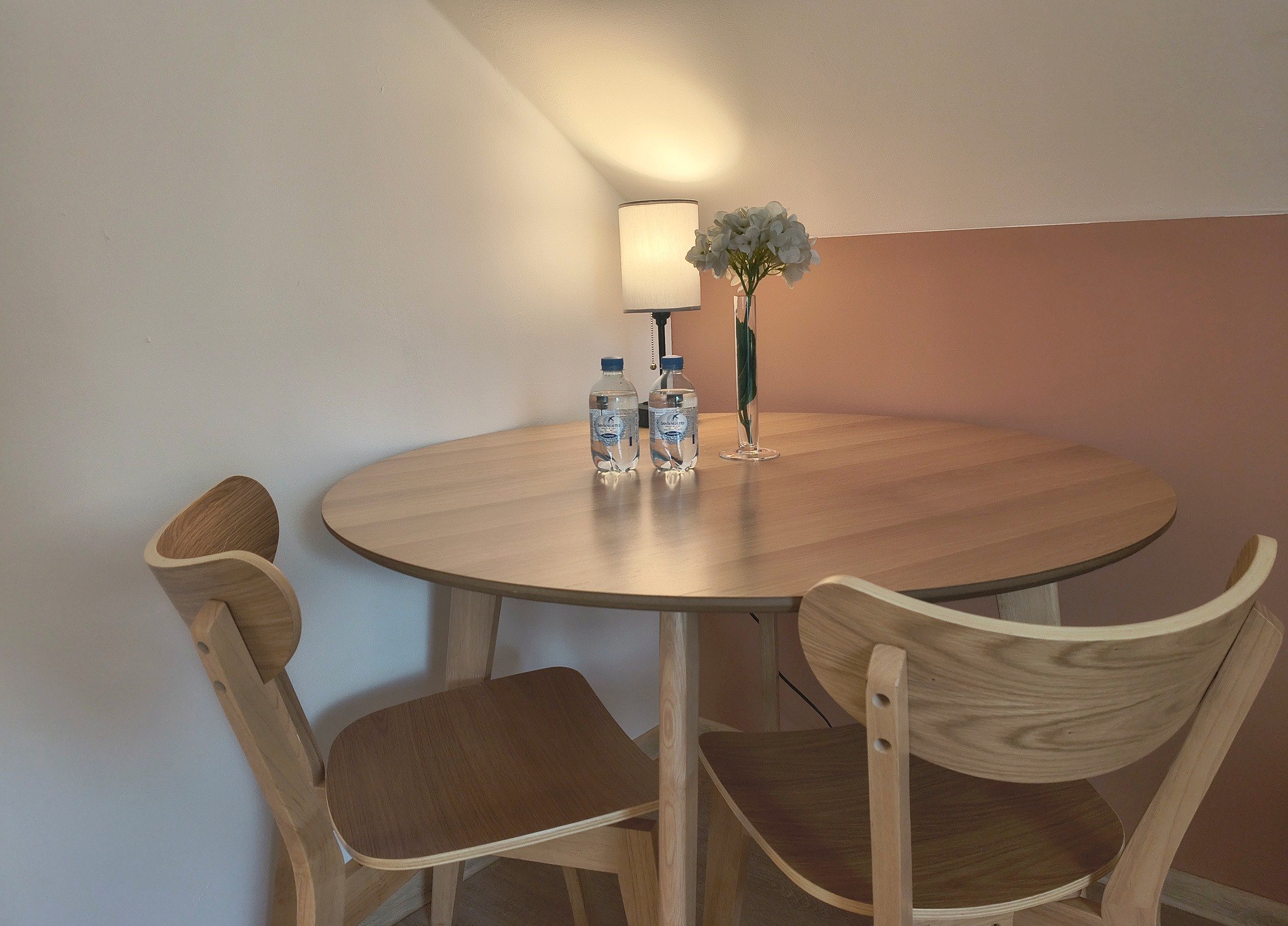 Dining corner in studio 401