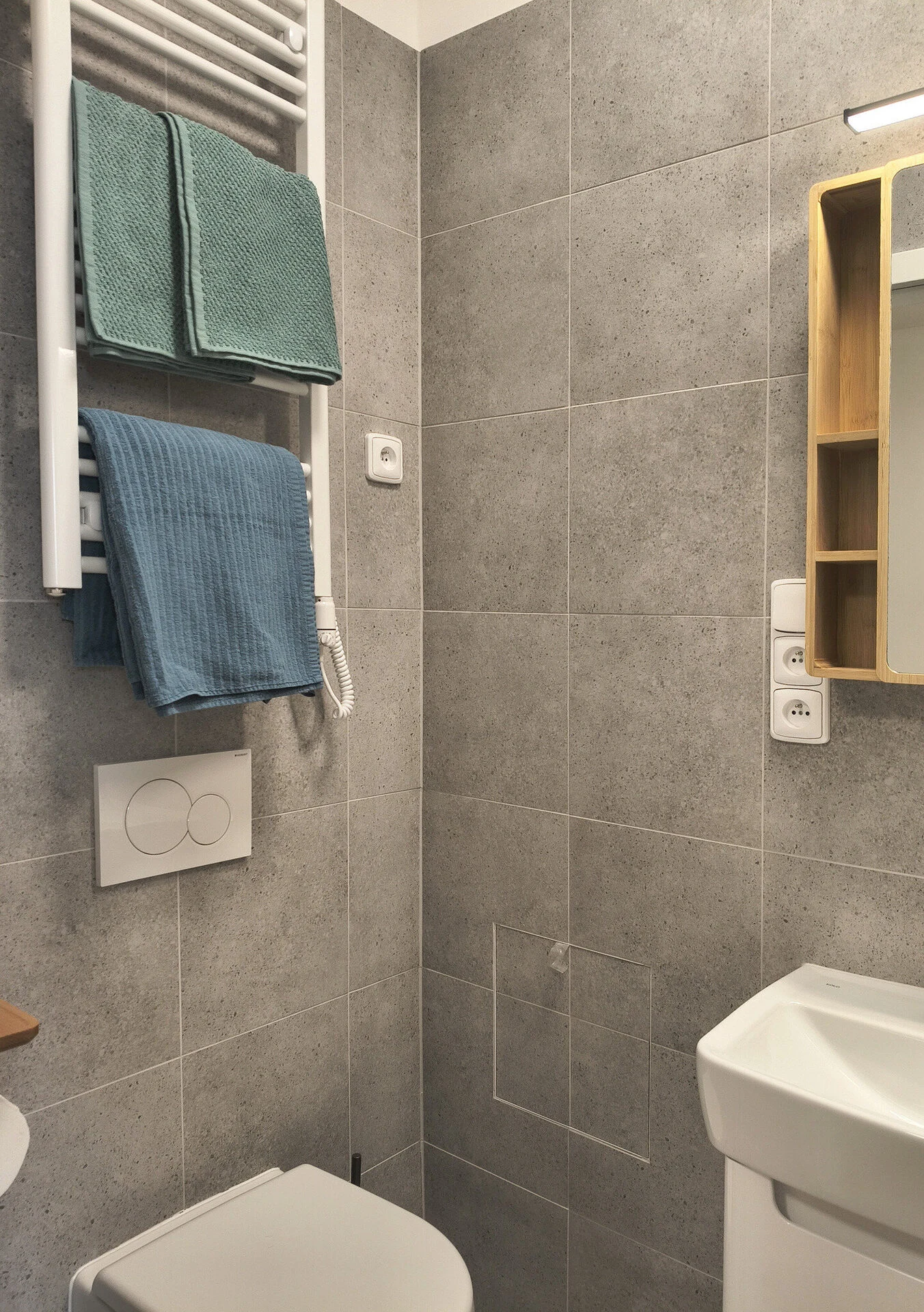 Innenraum oder Badezimmer von Zimmer 402 bei CHILL Apartments