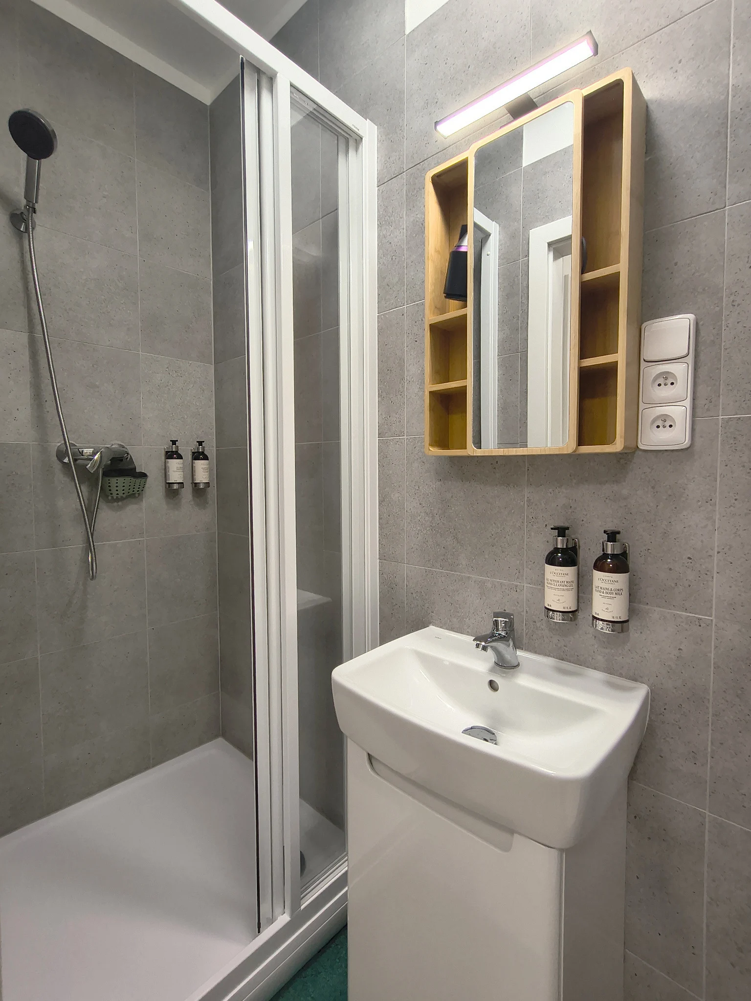 Innenraum oder Badezimmer von Zimmer 403 bei CHILL Apartments