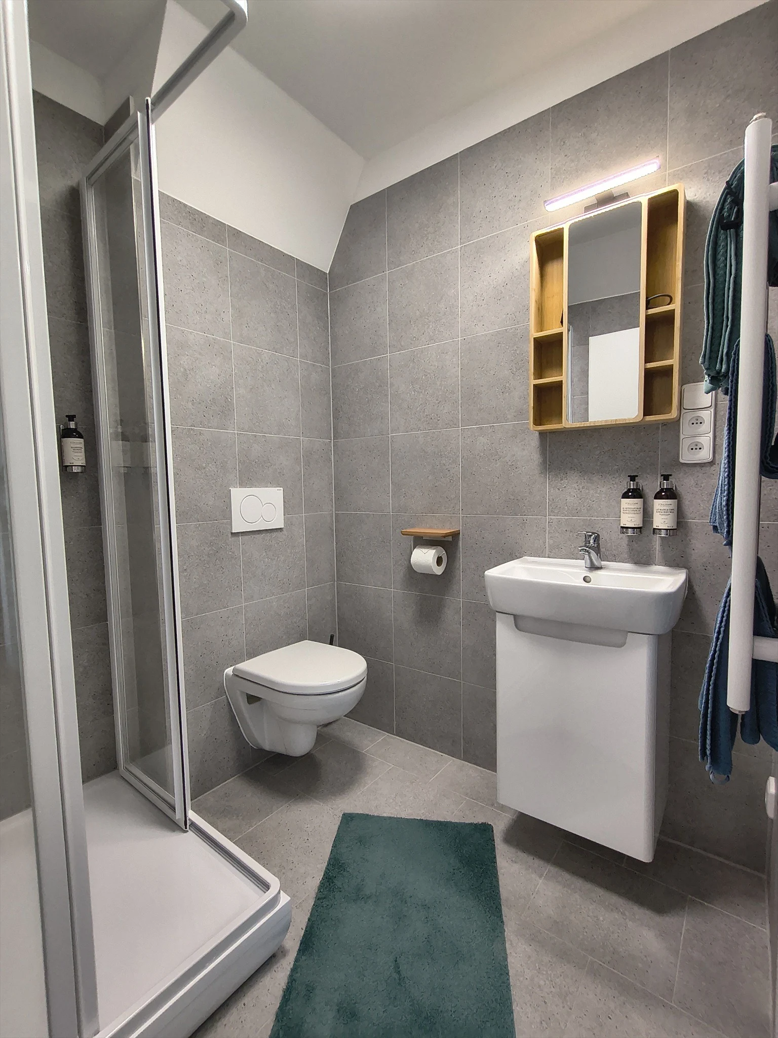 Innenraum oder Badezimmer von Zimmer 408 bei CHILL Apartments
