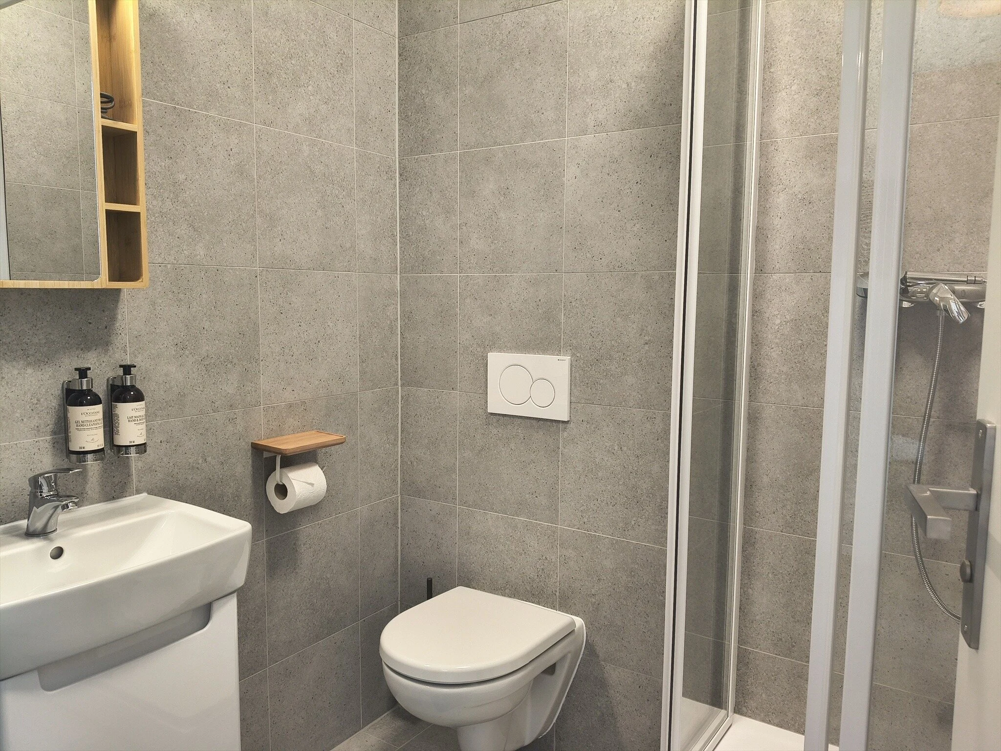 Innenraum oder Badezimmer von Zimmer 409 bei CHILL Apartments