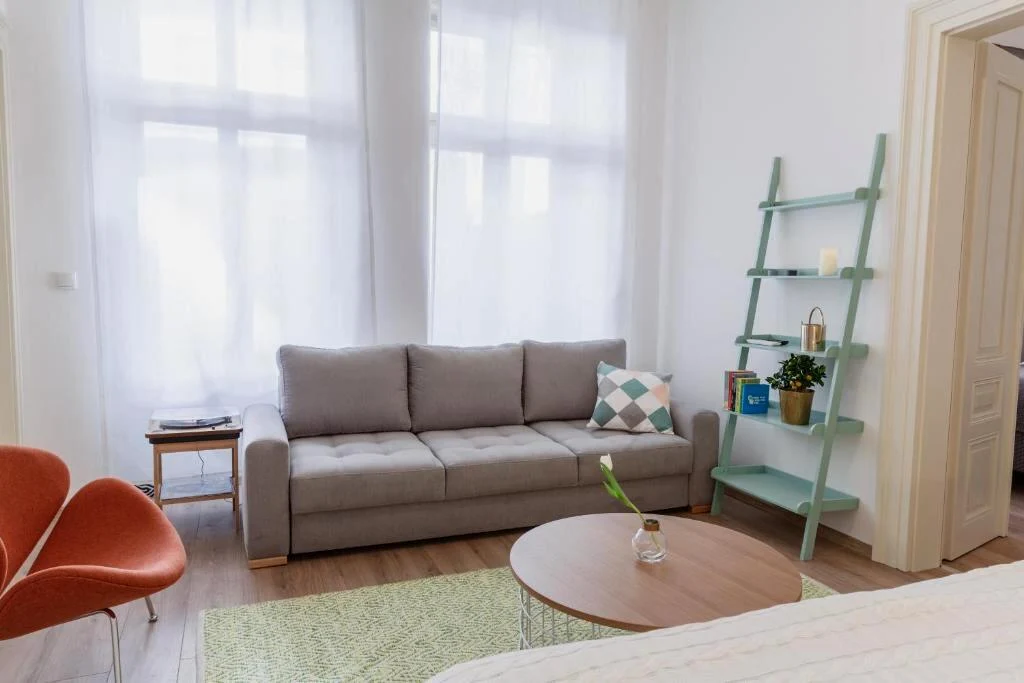 Obývací část s rozkládací pohovkou v kategorii Deluxe XXL